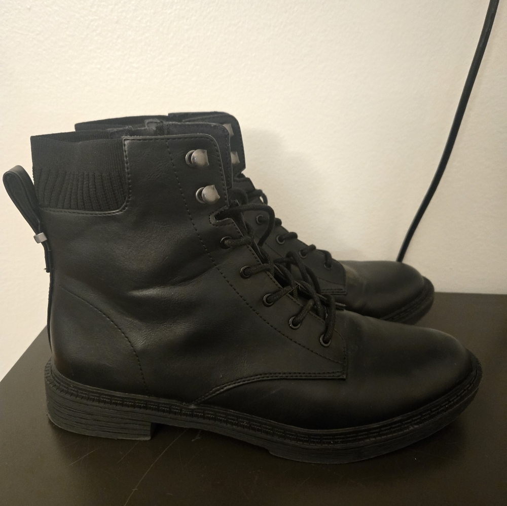 Kenneth Cole reaction leather zip-side combat boots